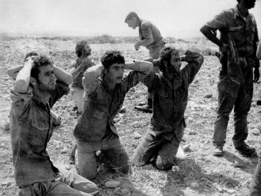 21 Απριλίου 1967: Χούντα, γύψος και εθνική τραγωδία (ΦΩΤΟ - VIDEO)